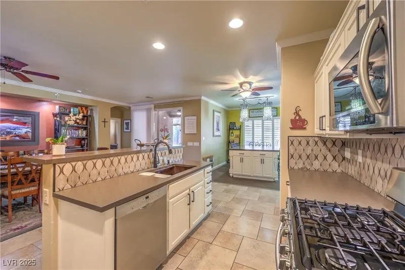 2699 Ivoryhill Street, Las Vegas, Nevada, United States. - Photo 34