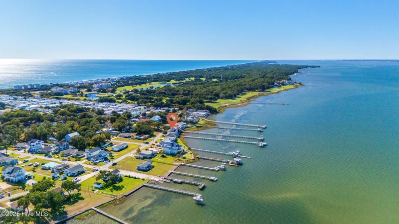 204 Shoreline Drive, Atlantic Beach, NC 28512, Atlantic Beach, North Carolina, United States. - Photo 46