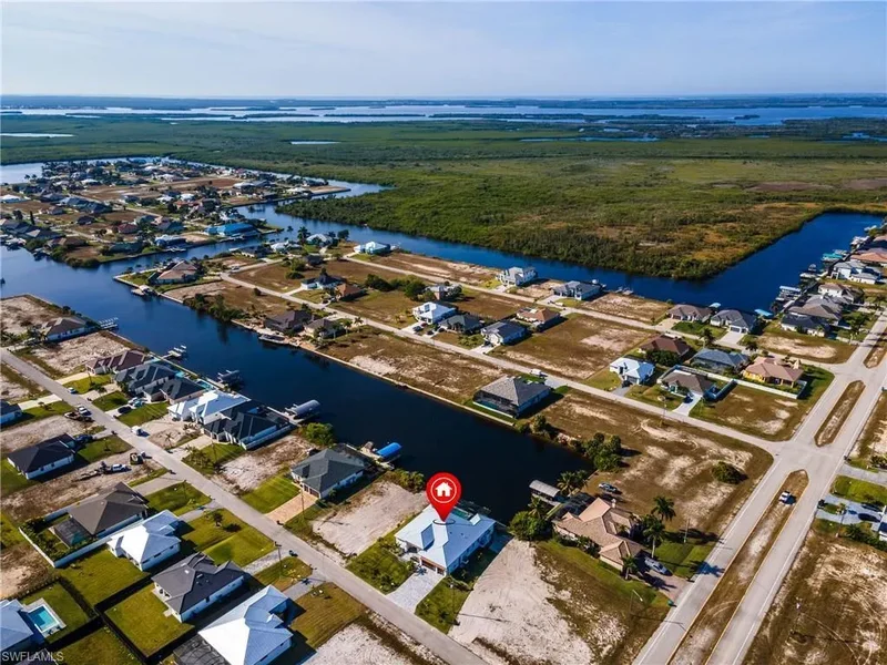 1534 NW 40th PL, Cape Coral, Florida, United States. - Photo 2