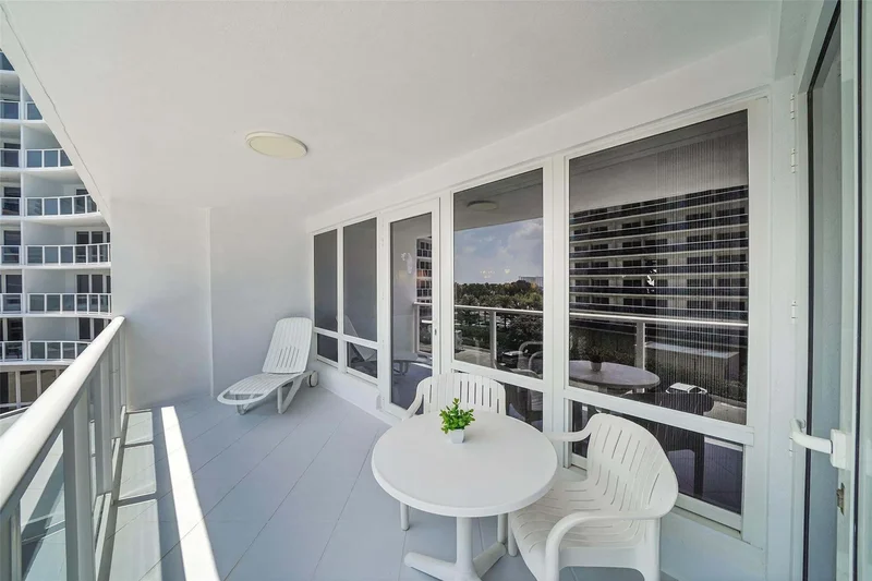 4100 Galt Ocean Dr #306, Fort Lauderdale, FL 33308, Fort Lauderdale, Florida, United States. - Photo 11