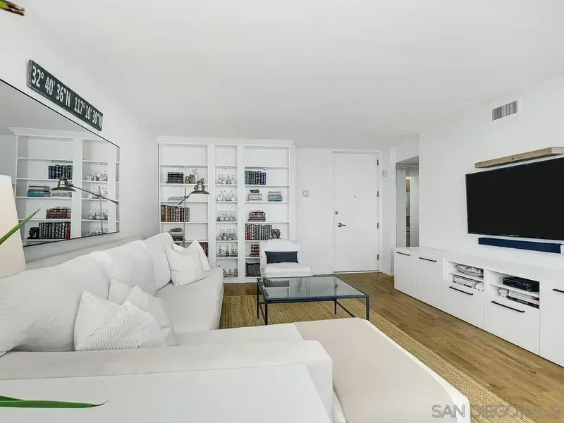 1760 Avenida Del Mundo Unit# 1205, Coronado, CA 92118, Coronado, California, United States. - Photo 29