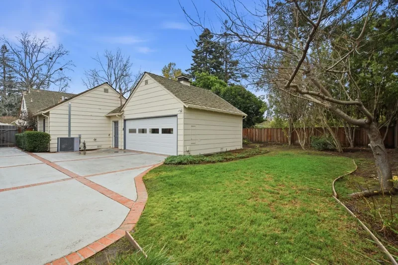 755 Northampton Drive, East Palo Alto, California, United States. - Photo 30