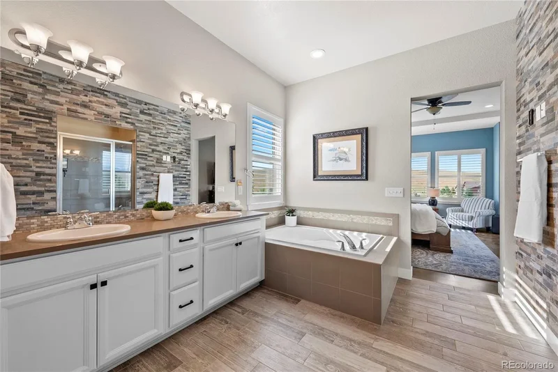17105 W 94th Avenue, Arvada, Colorado, United States. - Photo 19