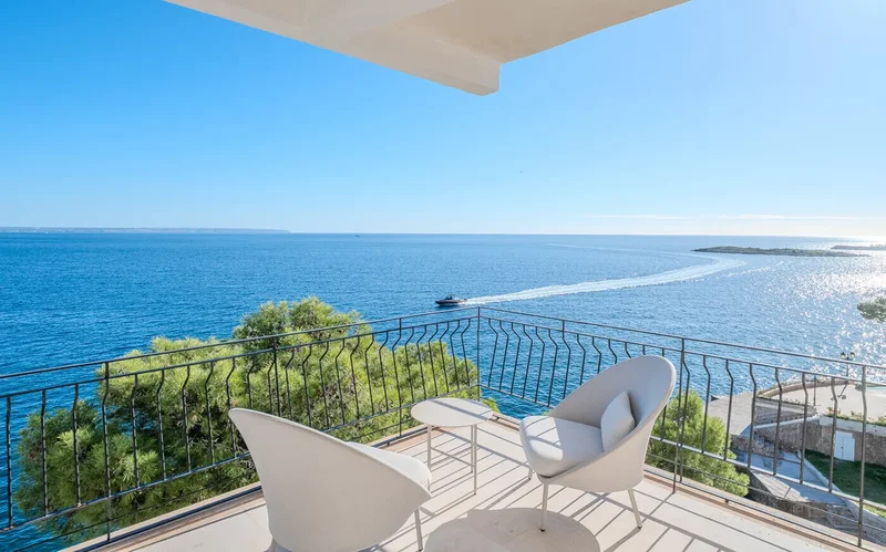 Luxurious Sea View Apartment With Terrace In Illetas   Reiderstad