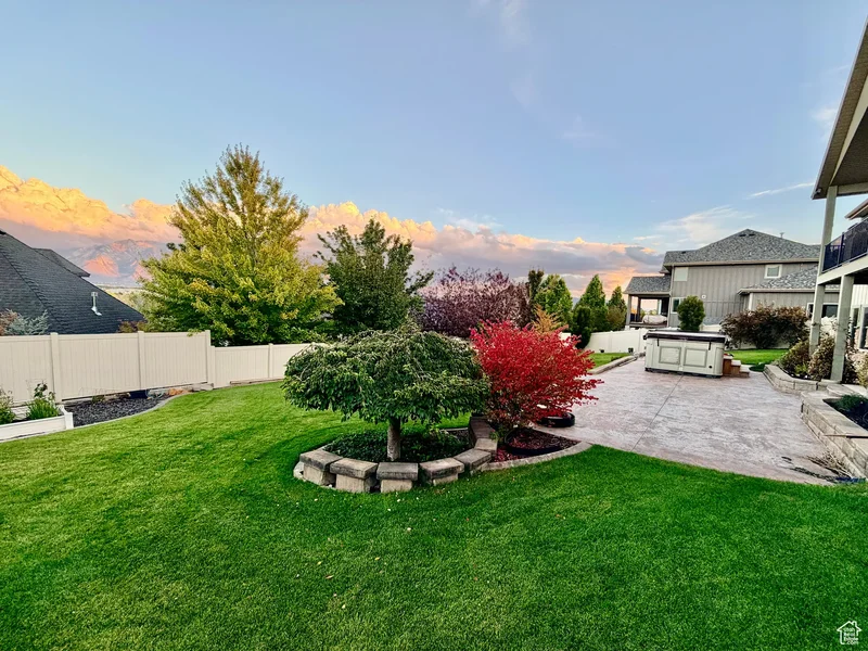 Single Family Residence in West Jordan
