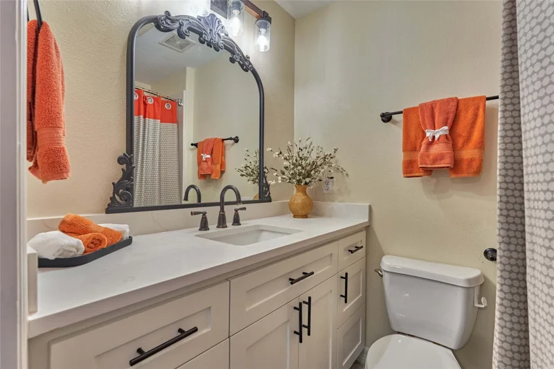 203 Monterrey Road E, Montgomery, TX 77356, Montgomery, Texas, United States. - Photo 35