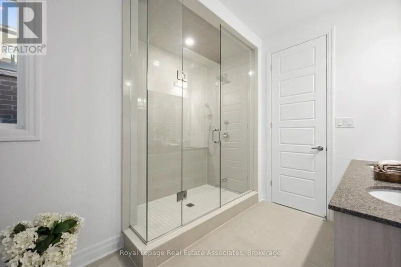 1249 ONYX TRAIL, Oakville, ON, L6H8A8, CANADA, Oakville, Ontario, Canada. - Photo 31