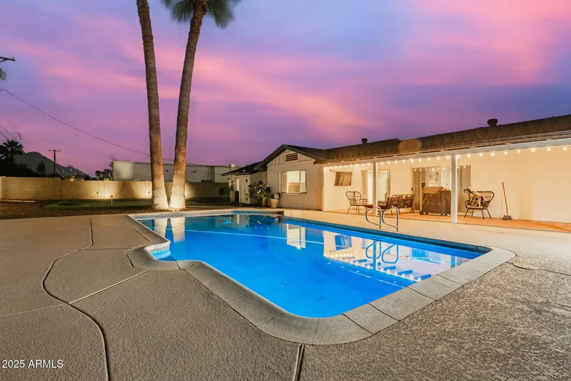 3444 E CAMELBACK Road, Phoenix, AZ 85018, Phoenix, Arizona, United States. - Photo 49