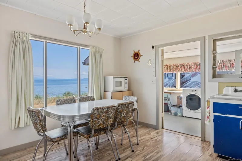 1494 Wilkinson Rd, Comox, British Columbia, Canada. - Photo 18