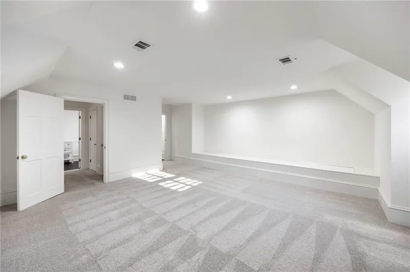 4571 Columns Drive SE, Marietta, Georgia, United States. - Photo 79