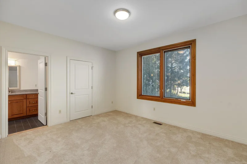 37580 Lakeshore, Harrison Twp, MI 48045, St. Clair Shores, Michigan, United States. - Photo 54