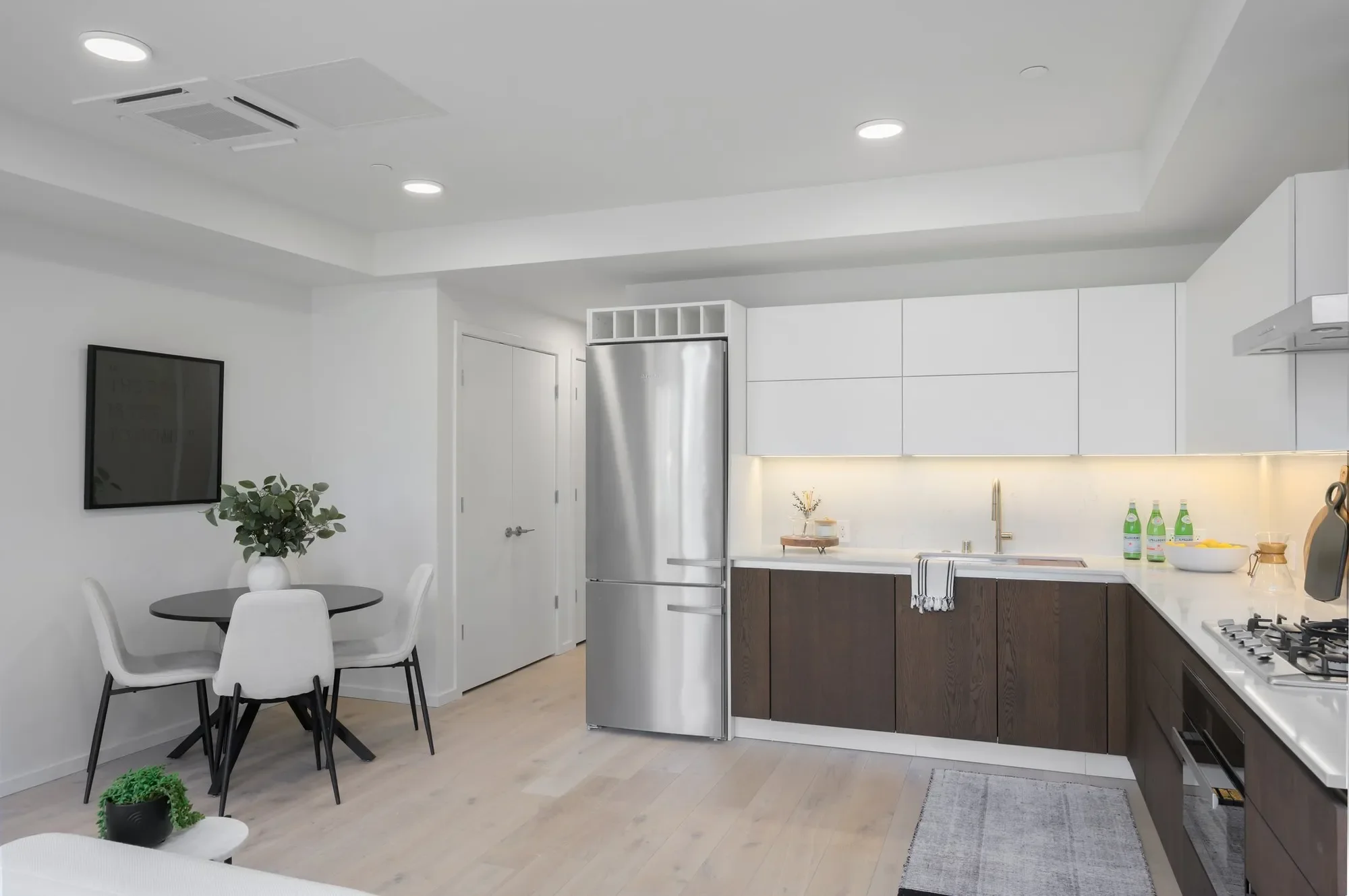 999 110th Ave NE Unit #401 , Bellevue, WA 98004, Bellevue, Washington, United States. - Photo 3
