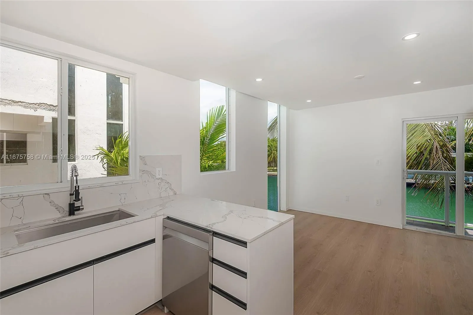 1975 Calais Dr, Miami Beach, Florida, United States. - Photo 5