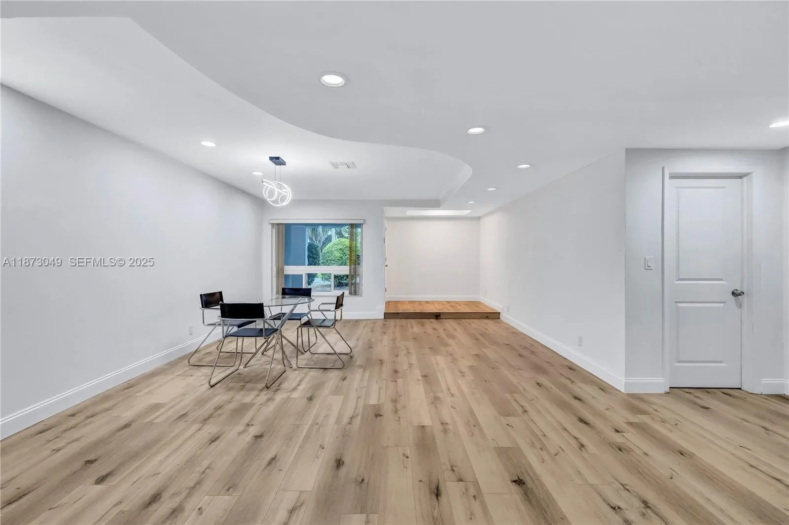 3211 Calle Largo Dr, Hollywood, Florida, United States. - Photo 5