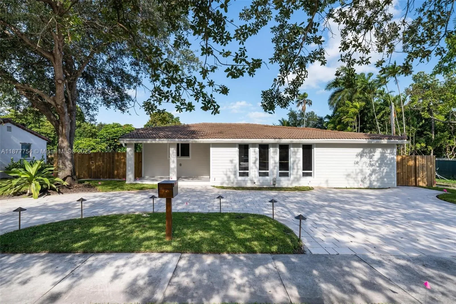 234 Minola Dr, Miami Springs, Florida, United States. - Hero Image