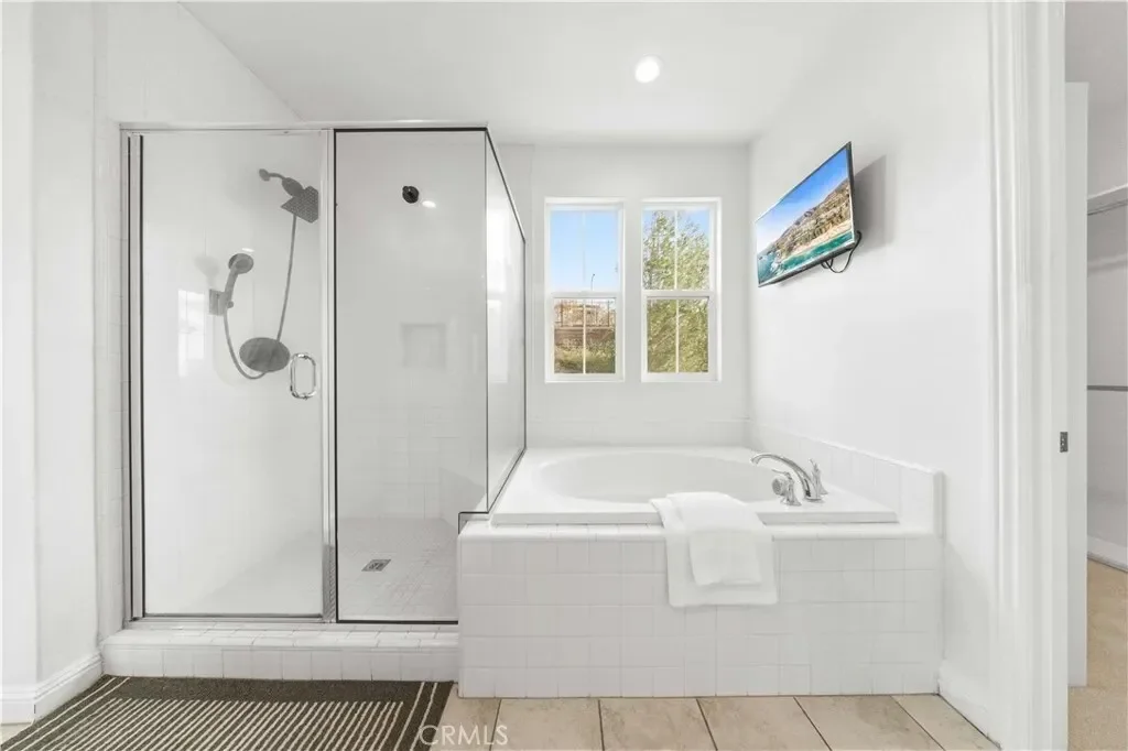 20611 W Chestnut Circle, Los Angeles, California, United States. - Photo 33