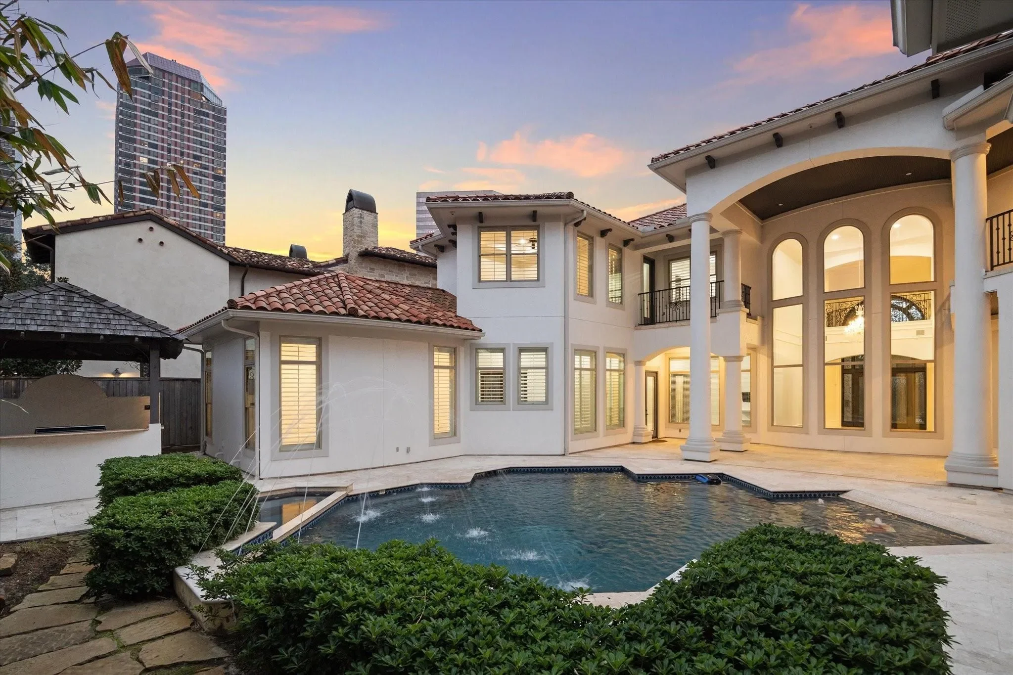 5101 Huckleberry Circle, Houston, Texas, United States. - Photo 37