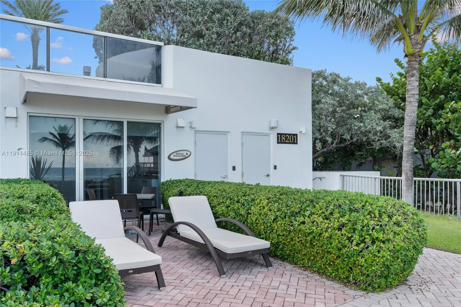 18201 Collins Ave 709, Golden Beach, Florida, United States. - Photo 32