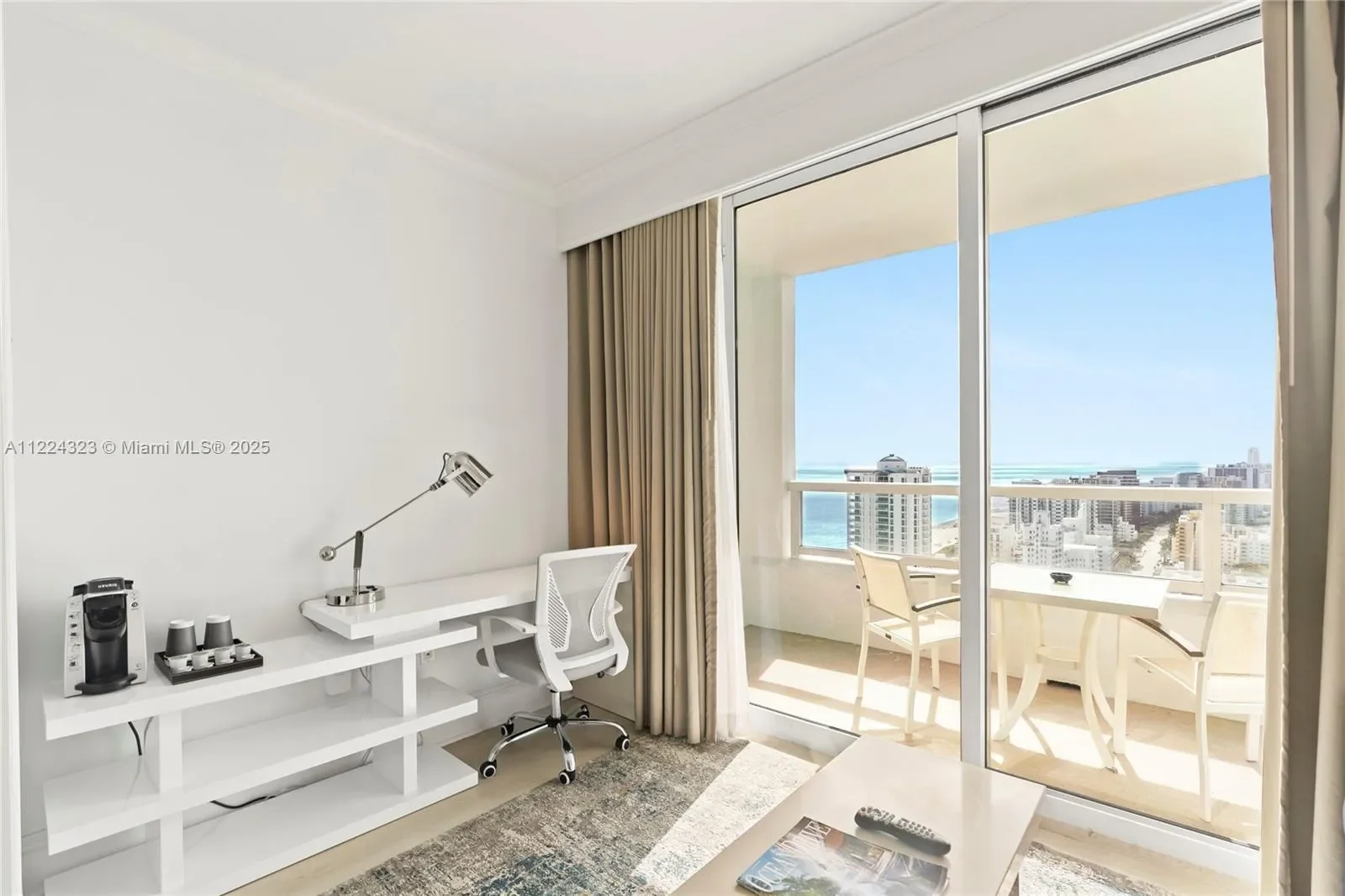 4401 COLLINS AV 2906/2908, Miami Beach, Florida, United States. - Photo 24