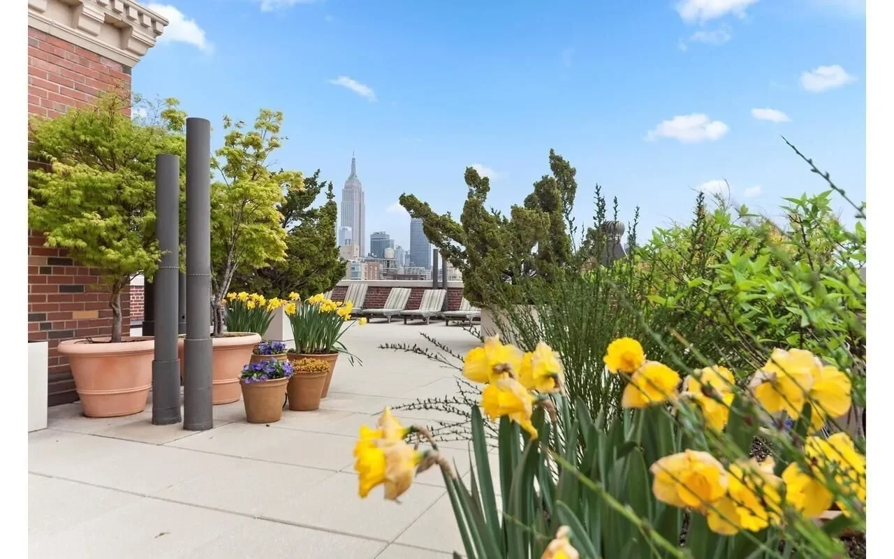 London Terrace, 465 W 23RD ST, New York, New York, United States. - Photo 8