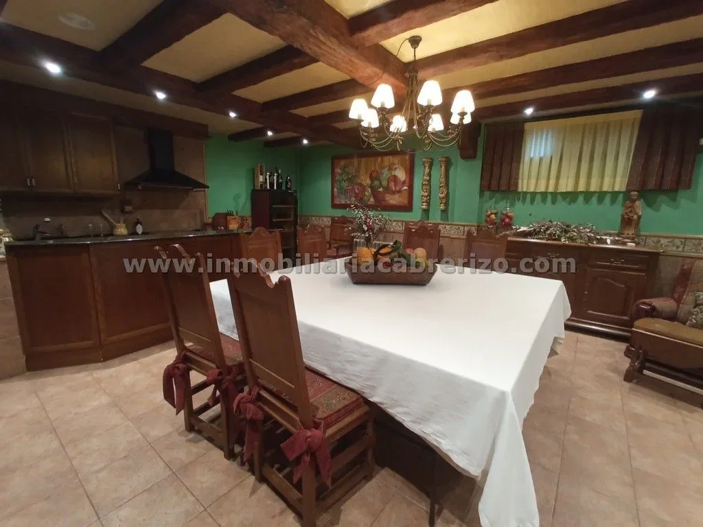 Gallery photo 11