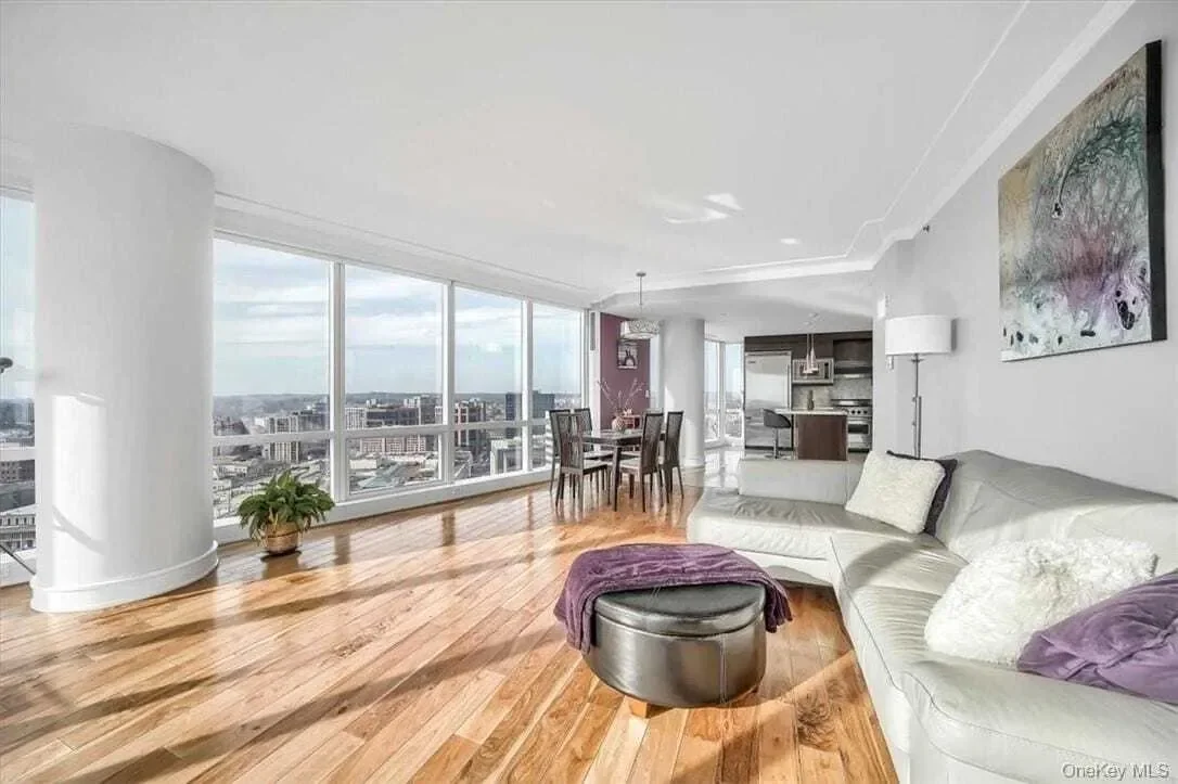 1 Renaissance Square, #20C, White Plains, NY, 10601, USA, White Plains, New York, United States. - Photo 5