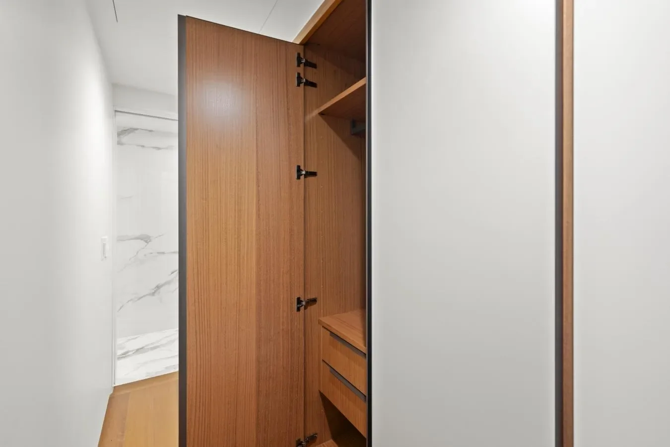 1033 Nelson Street, Vancouver, British Columbia, Canada. - Photo 32