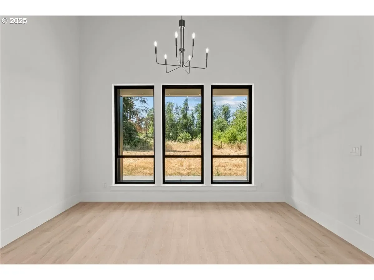 Gallery photo 12