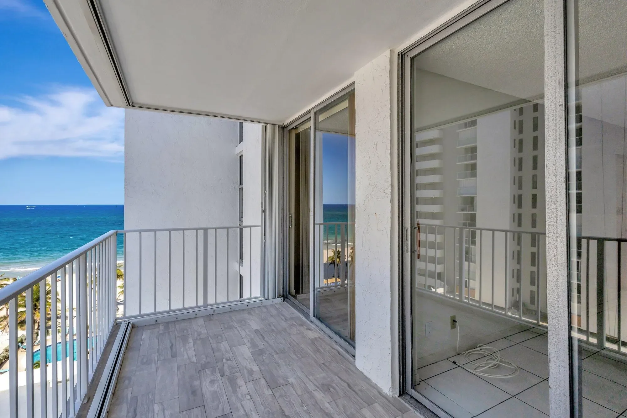 1010 S Ocean Boulevard, Hillsboro Beach, Florida, United States. - Photo 28