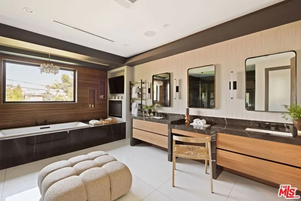 816 N Stanley Avenue, Los Angeles, California, United States. - Photo 5
