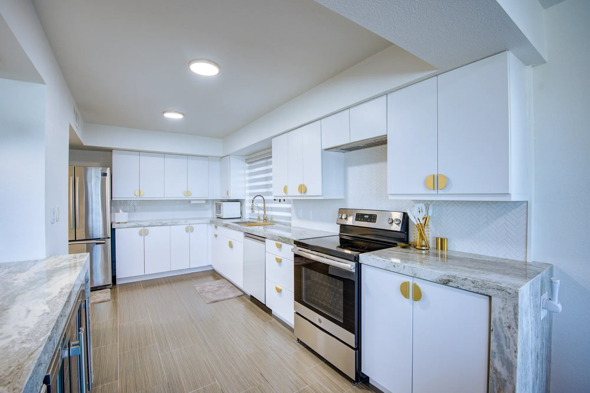 205 E Harmon #406, Las Vegas, NV 89169, Las Vegas, Nevada, United States. - Photo 15