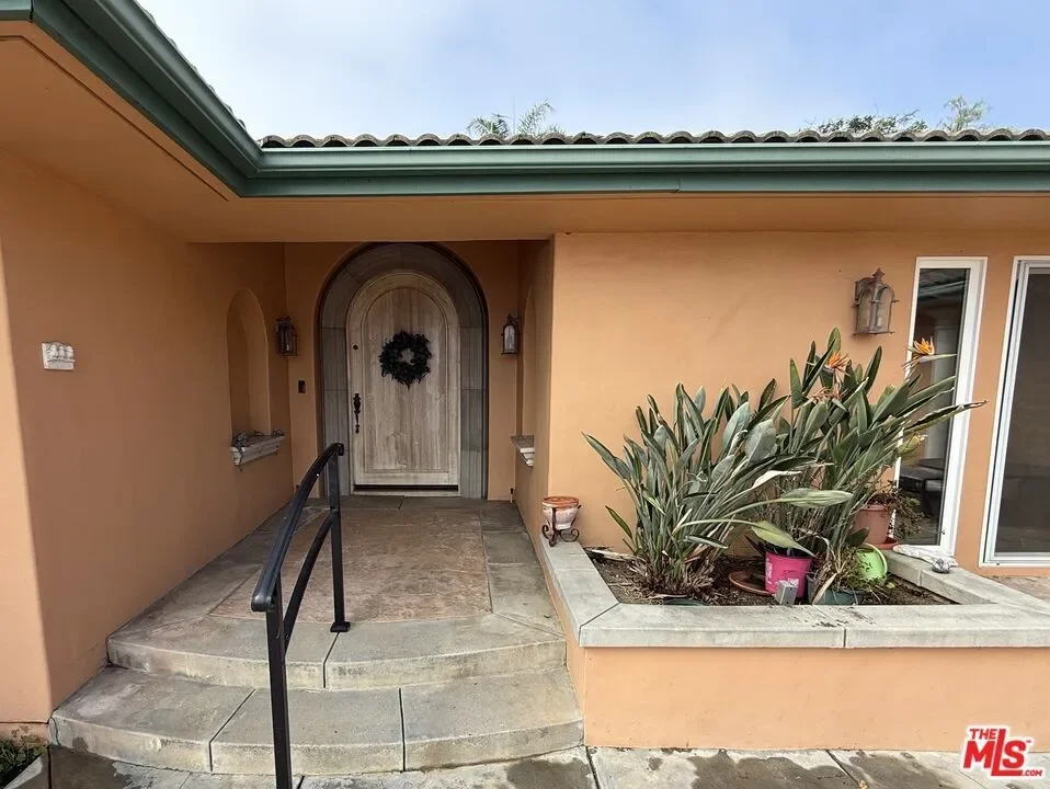 20776 Big Rock Drive, Malibu, California, United States. - Photo 24