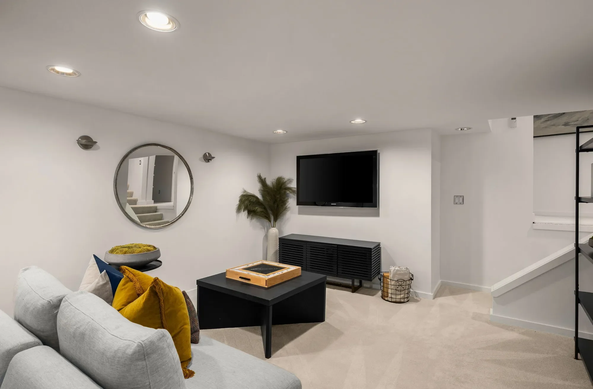 3925 48th Ave S , Seattle, WA 98118, Seattle, Washington, United States. - Photo 25