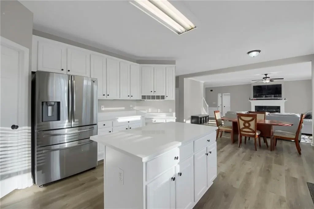 940 Ambleside Drive, Suwanee, Georgia, United States. - Hero Image