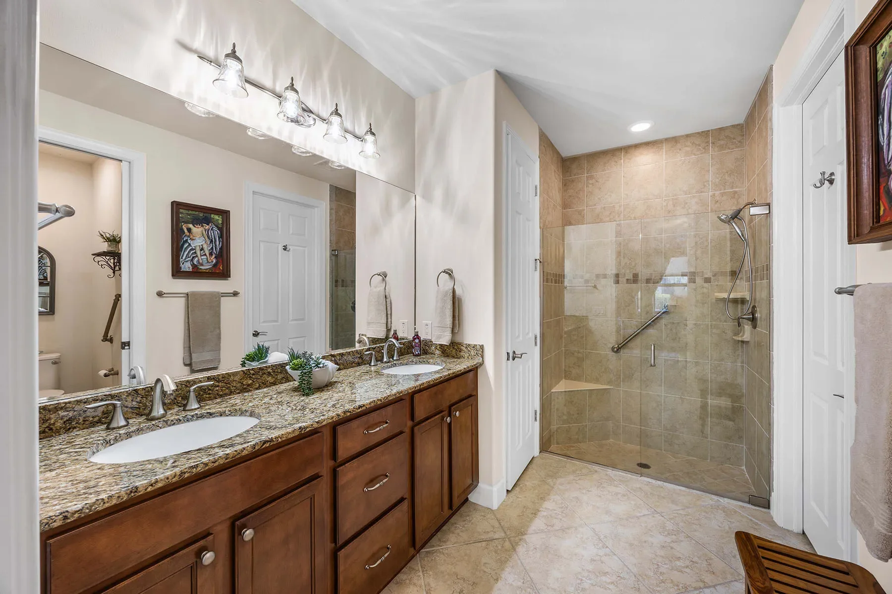 Gallery photo 3