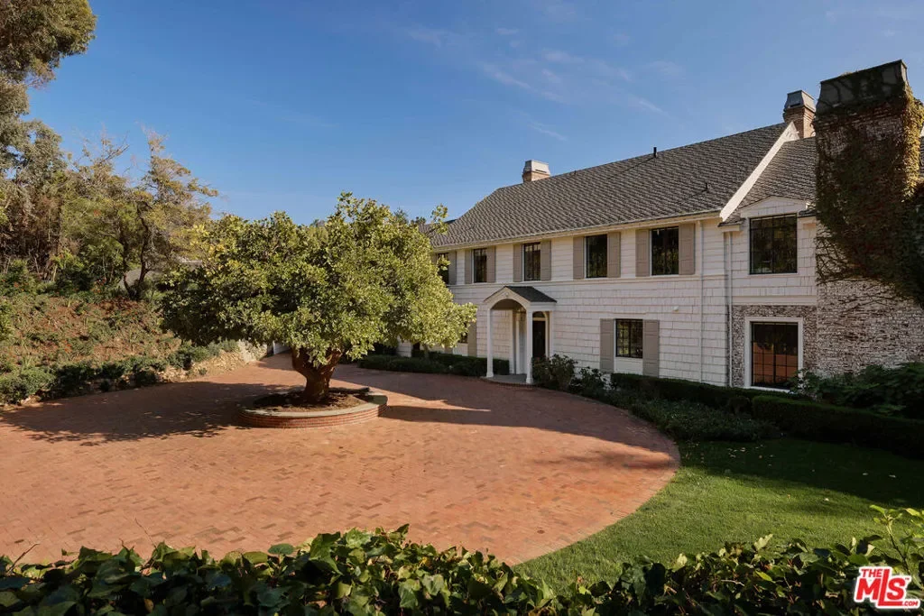 1141 Maroney Lane, Los Angeles, California, United States. - Photo 19