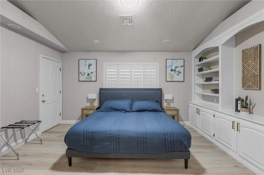 7471 Darby Avenue, Las Vegas, Nevada, United States. - Photo 18
