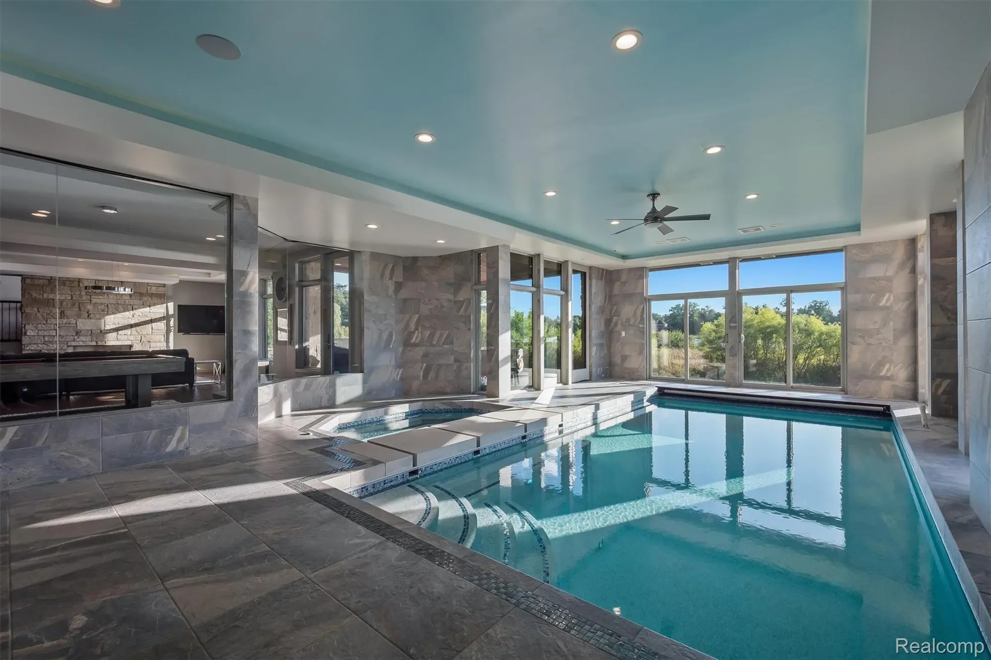 2657 TURTLE SHORES Drive, Bloomfield Charter Township, MI 48302, Bloomfield Hills, Michigan, United States. - Photo 2