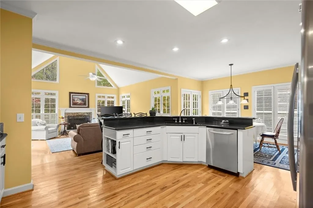 5362 Thornapple Lane, Kennesaw, Georgia, United States. - Photo 10