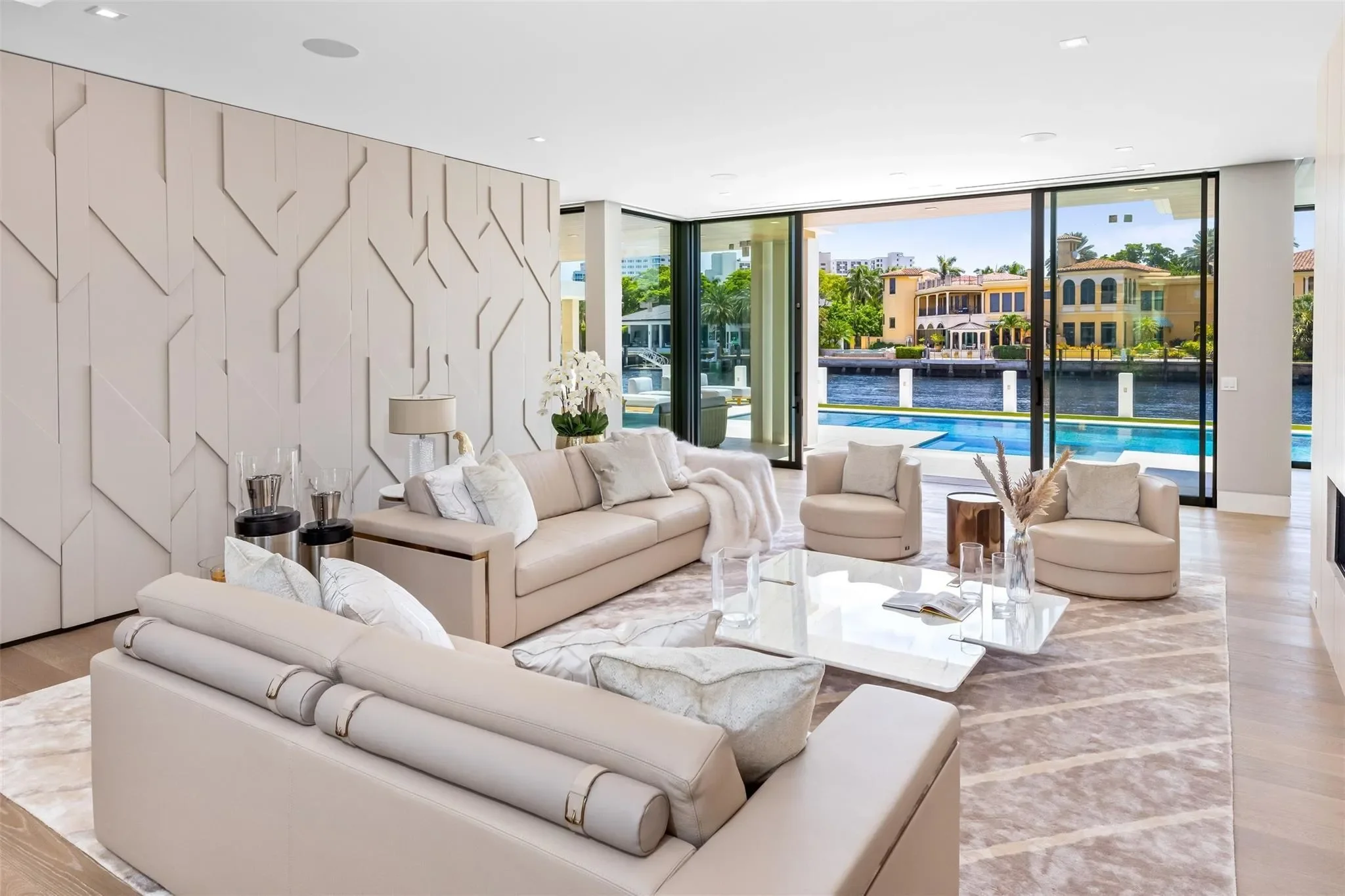 68 Isla Bahia Drive, Fort Lauderdale, Florida, United States. - Photo 21