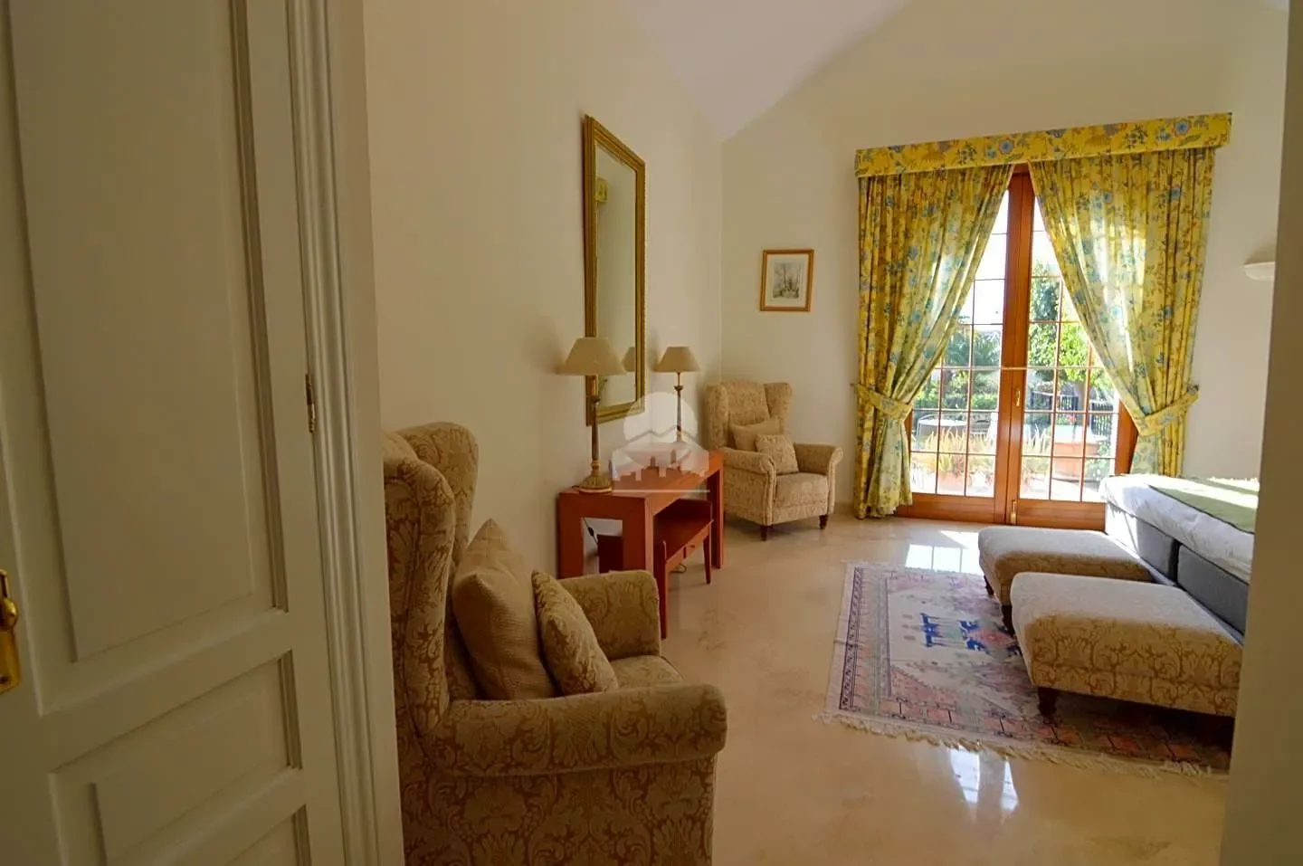 Estepona, Malaga, Estepona, El Paraíso, Benahavis, Spain. - Photo 13