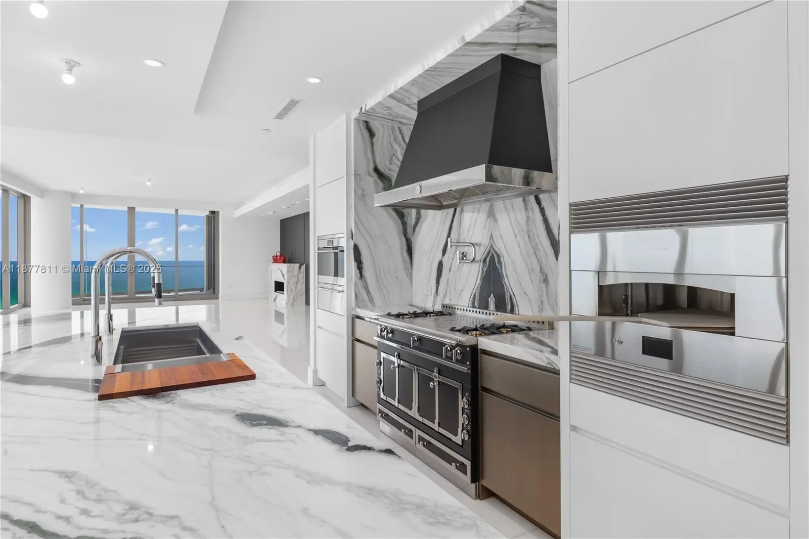 17975 Collins Ave N-1802, Golden Beach, Florida, United States. - Photo 10