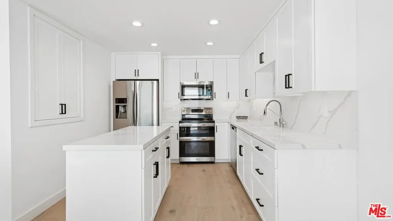 11964 Whalers Lane, Malibu, California, United States. - Photo 30