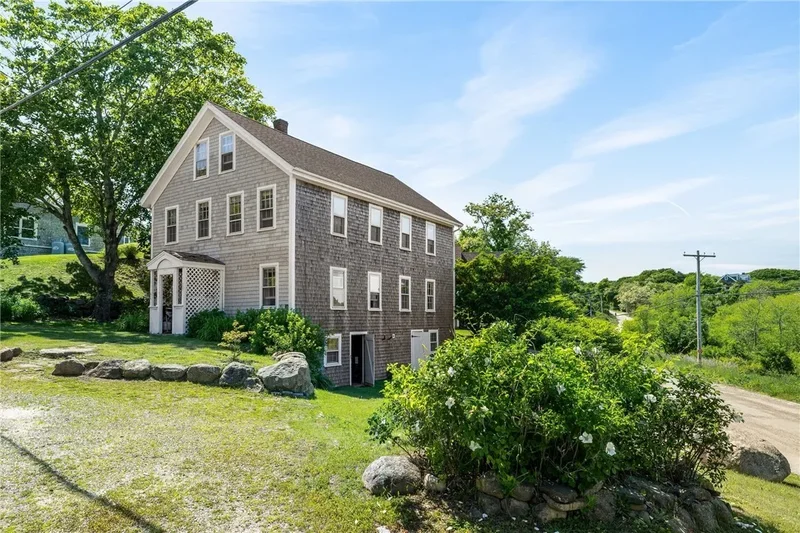 557 Center Road, New Shoreham, Rhode Island, United States. - Photo 37