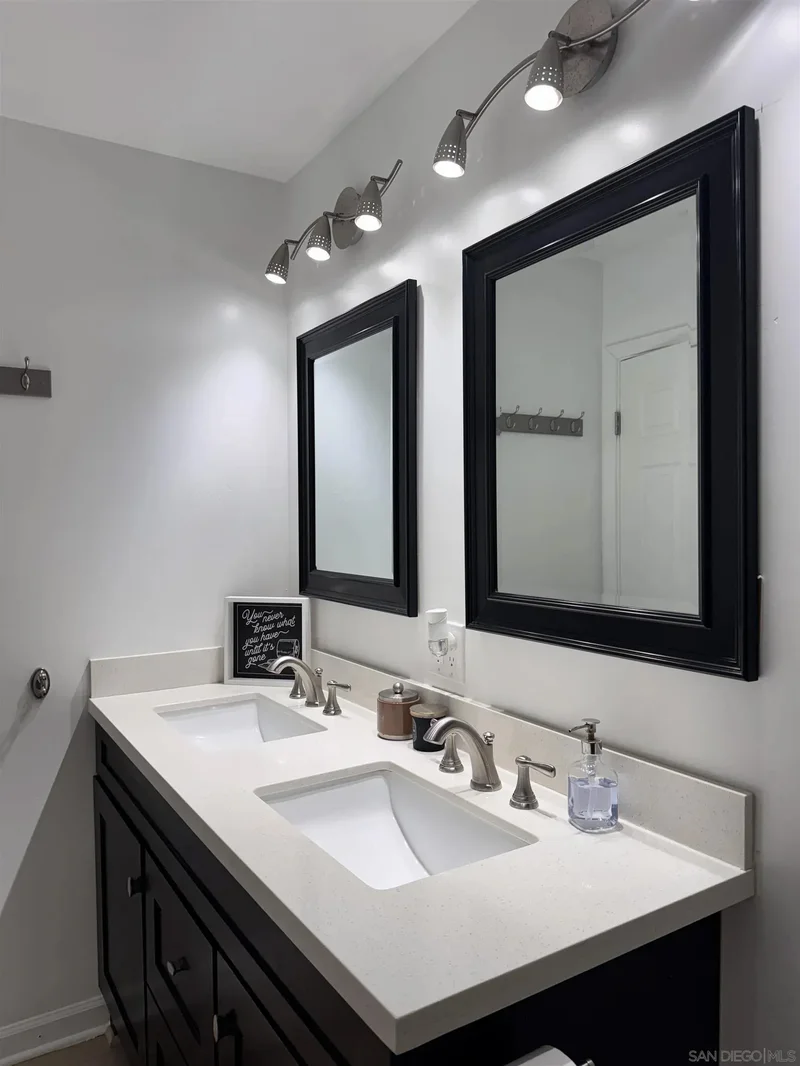 8943 Calliandra Rd, San Diego, California, United States. - Photo 37