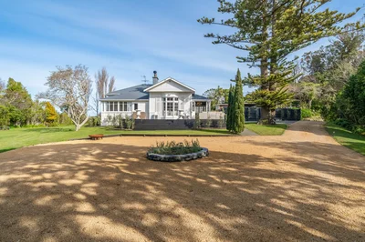 Thumbnail 15