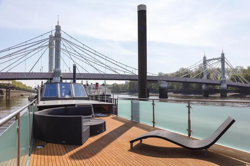 Cadogan Pier, London, SW3, London, England, United Kingdom. - Photo 8