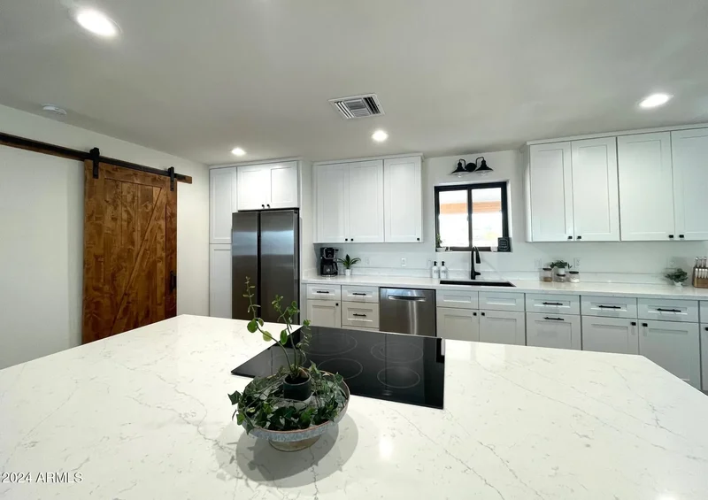 122 W Foothill Street, Apache Junction, AZ 85120, Apache Junction, Arizona, United States. - Photo 17