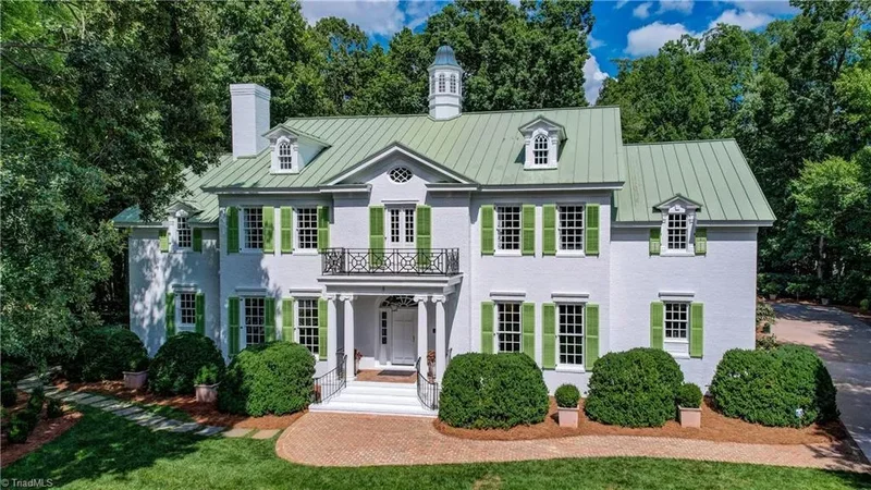 Single Family Residence in Greensboro