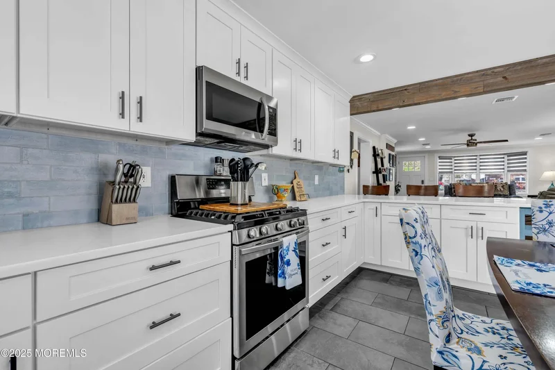 3 Bedrooms Single Family Detached